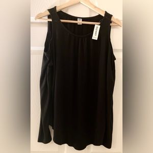 Old Navy black long sleeve shoulder cutout shirt size M. NWT